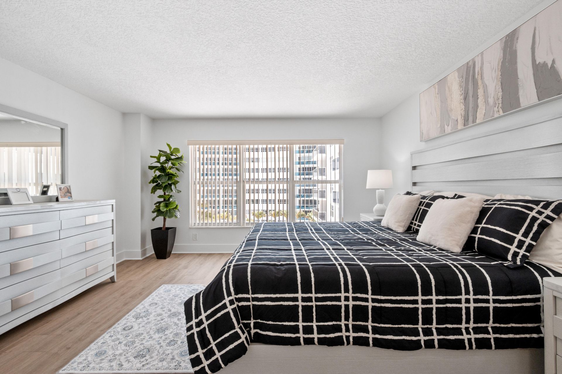 3500 Galt Ocean Drive, Unit 404, Fort Lauderdale, FL 33308 Photo