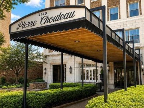 4440 Lindell Boulevard, Unit 904, St Louis, MO 63108