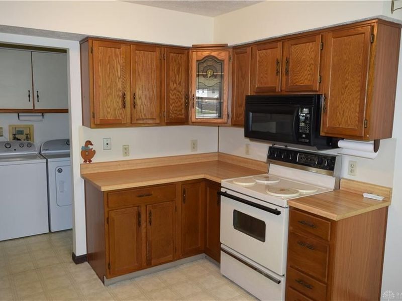 2714 Calvin Avenue, Harrison Township, OH 45414 Photo 10