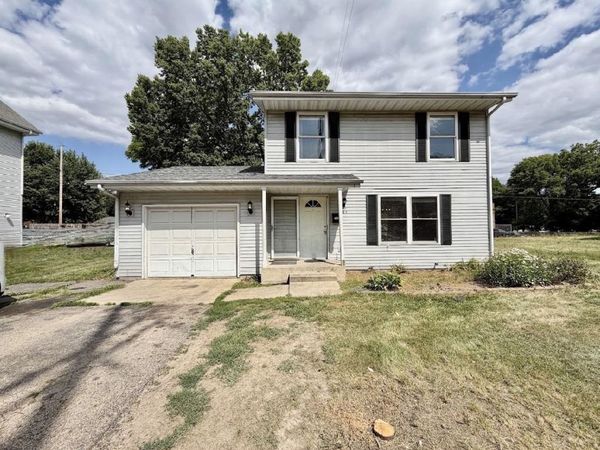 525 N Rockton Avenue, ROCKFORD, IL 61103