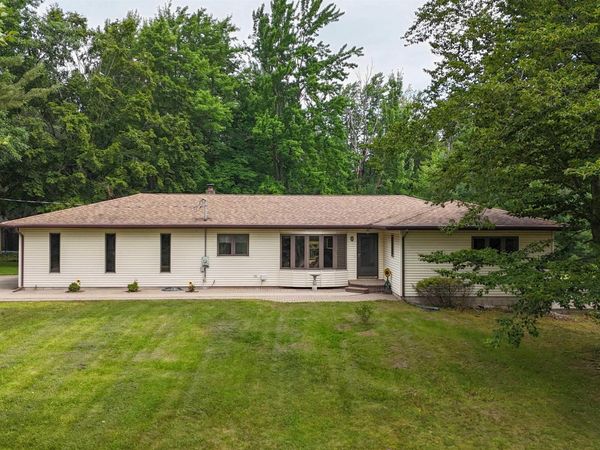 10170 Cadillac Road W, Cadillac, MI 49601
