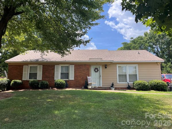 3611 Firestone Drive , Charlotte, NC 28216