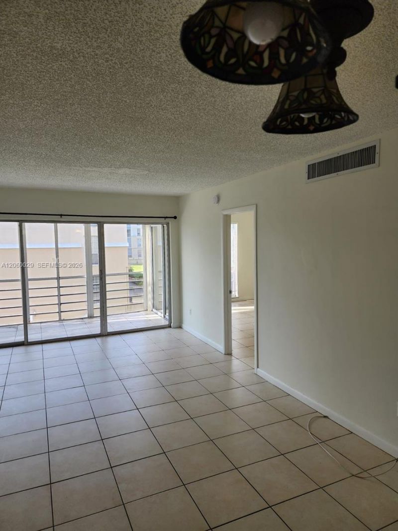 7981 S French Dr, Unit 2-202, Pembroke Pines, FL 33024 Photo