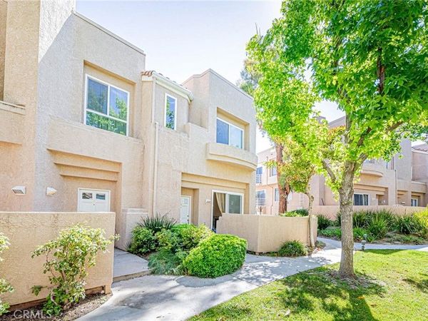 25703 Holiday Circle, Unit A, Stevenson Ranch, CA 91381