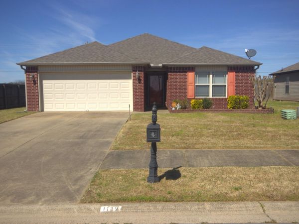 1109 Yarrow Drive , North Little Rock, AR 72217