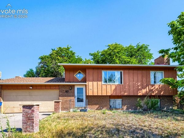 93 Regency Boulevard, Pueblo, CO 81005