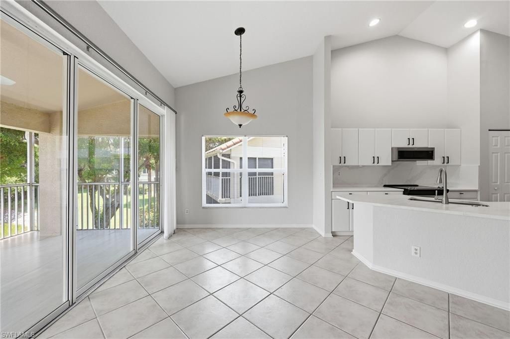 5350 Andover Dr, Unit 202, Naples, FL 34110 Photo
