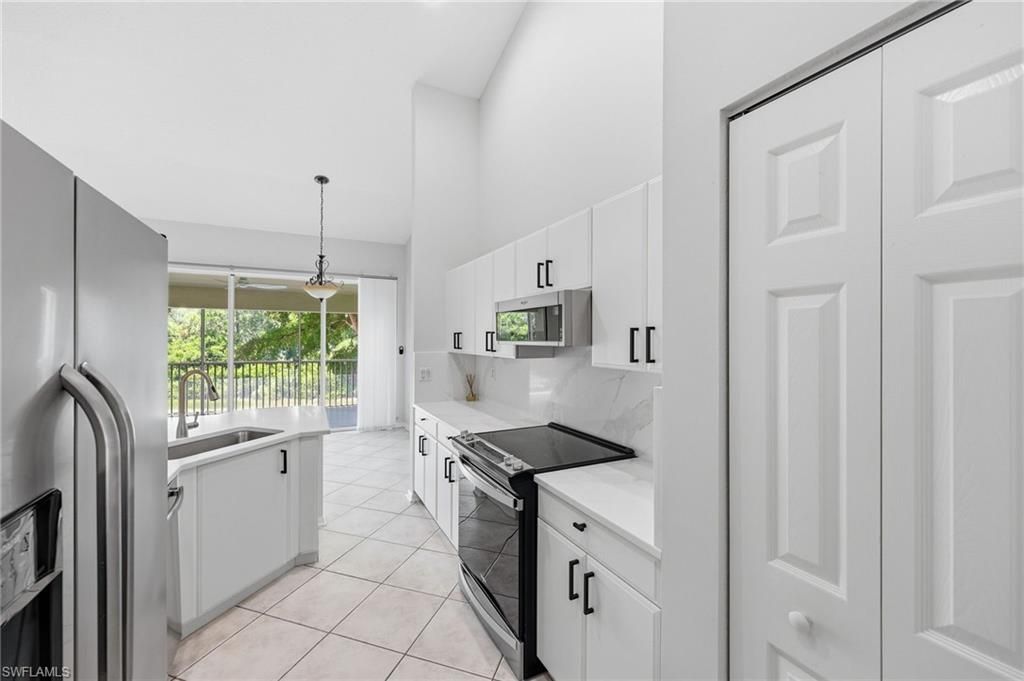 5350 Andover Dr, Unit 202, Naples, FL 34110 Photo
