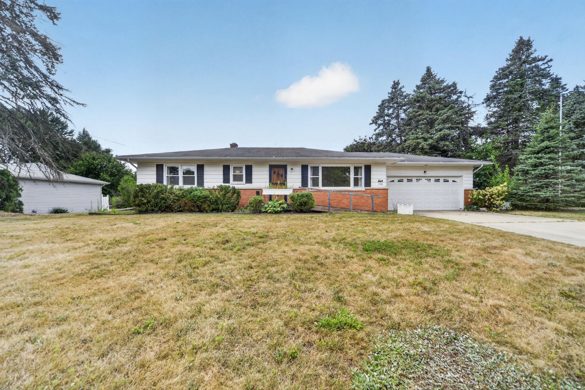 708 Greenridge Road, Battle Creek, MI 49015 Main Photo