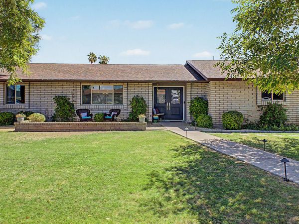 1711 E GRANDVIEW Street, Mesa, AZ 85203