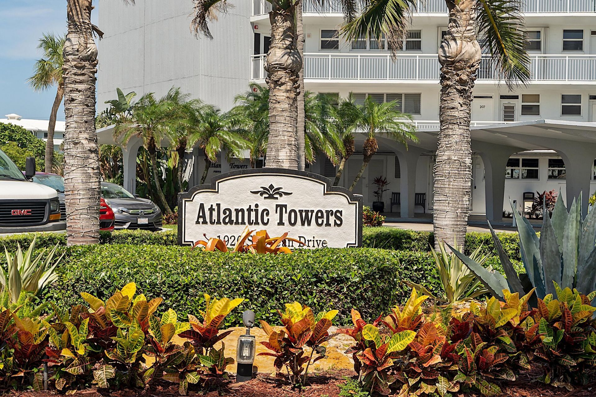 1920 S Ocean Drive, Unit 304, Fort Lauderdale, FL 33316 Photo