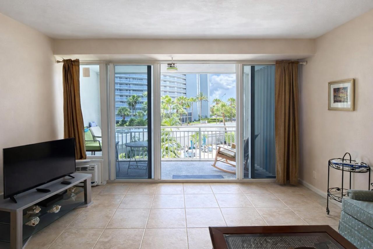 1920 S Ocean Drive, Unit 304, Fort Lauderdale, FL 33316 Photo