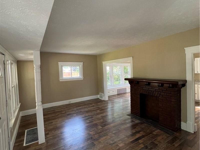 1101 Laurel Avenue, Akron, OH 44307 Photo 5