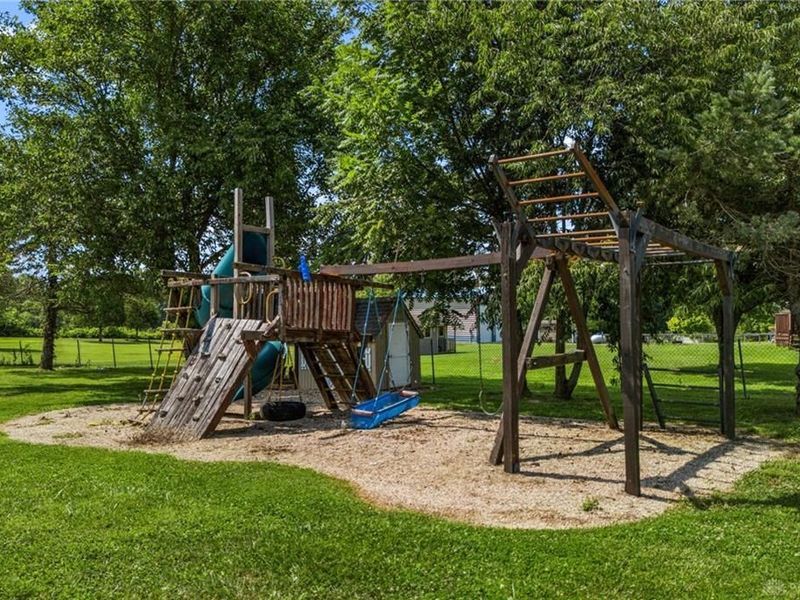 837 Leslie Drive, Wilmington, OH 45177 Photo 27