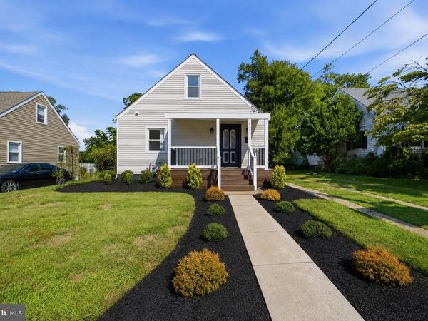 411 CENTER AVENUE, RUNNEMEDE, NJ 08078