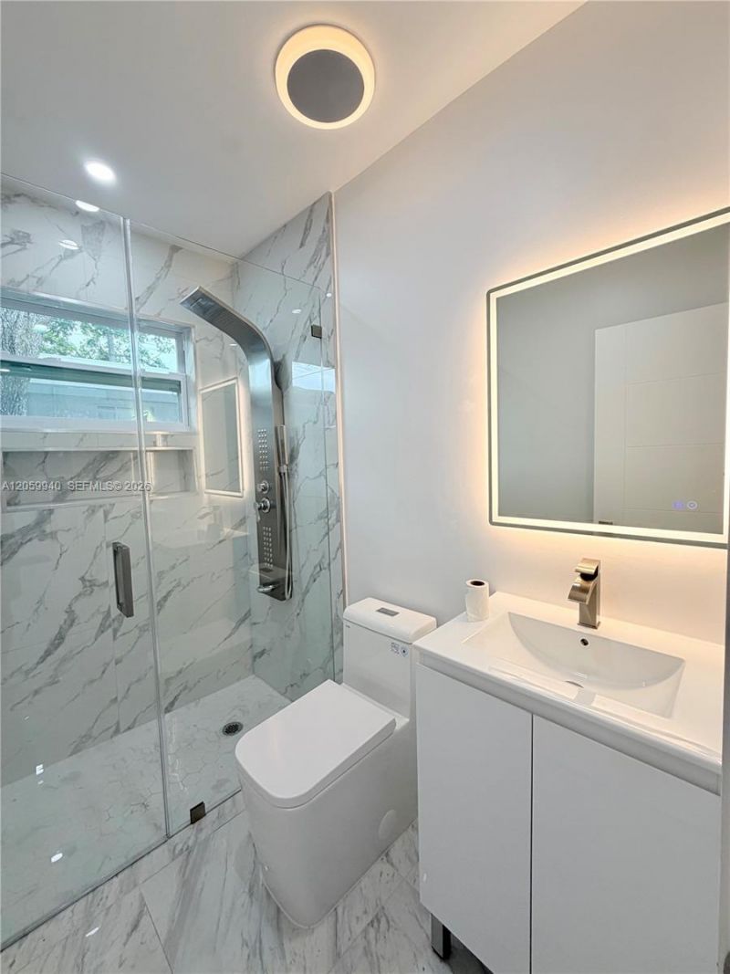 3392 NW 50th St , Unit 3392, Miami, FL 33142 Photo