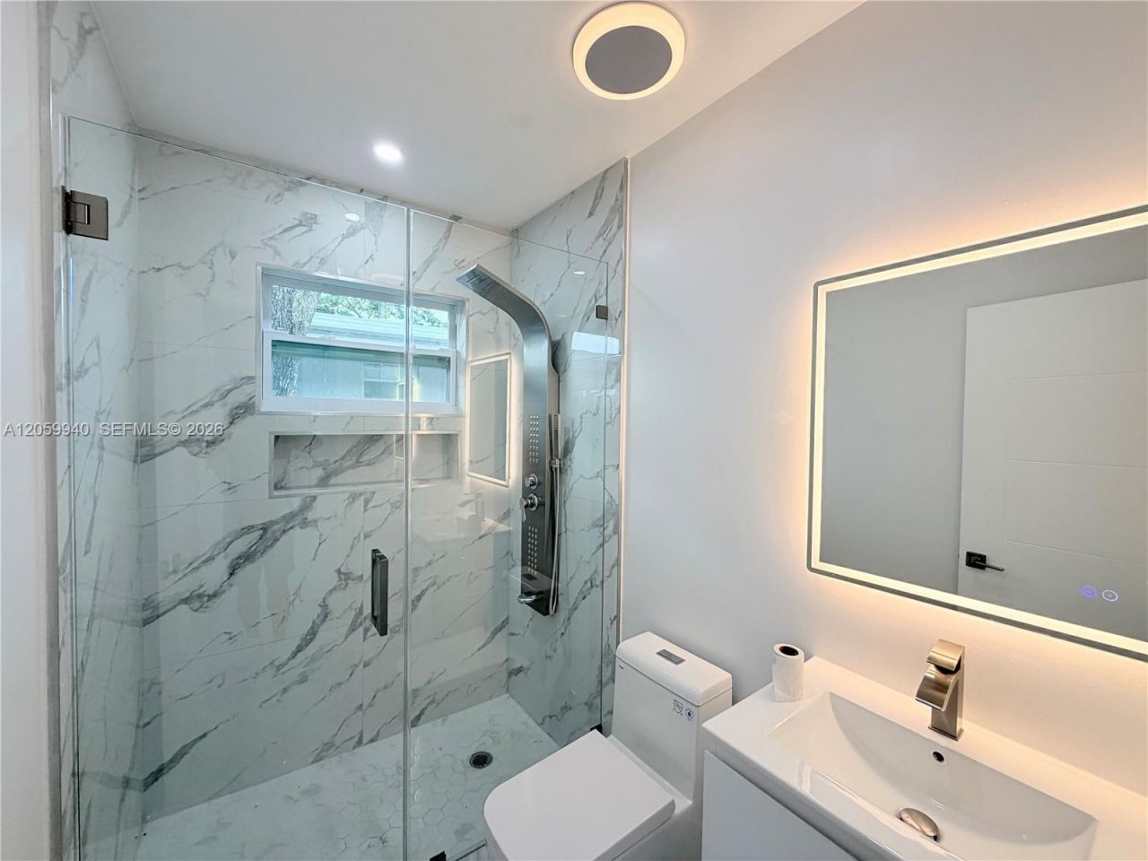 3392 NW 50th St , Unit 3392, Miami, FL 33142 Photo