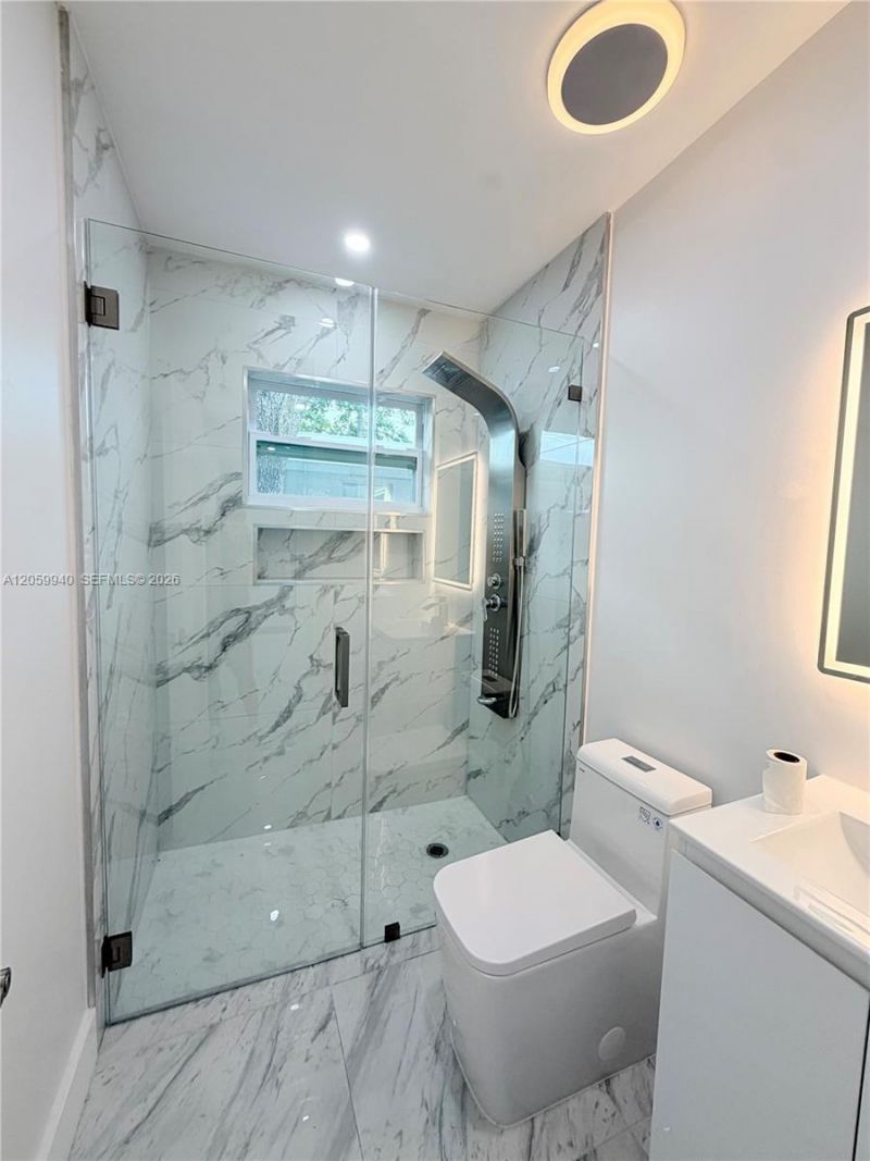 3392 NW 50th St , Unit 3392, Miami, FL 33142 Photo