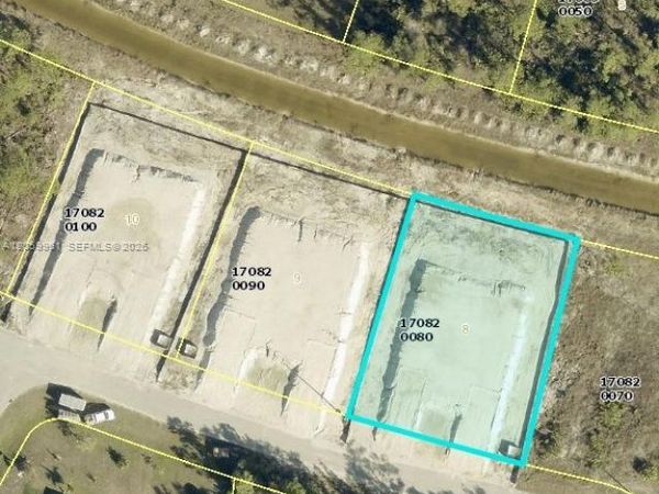 1938 Victor Ln , Lehigh Acres, FL 33972