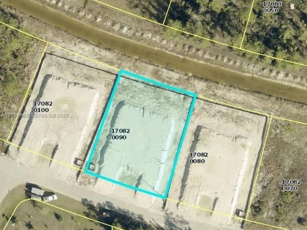 1942 Victor Ln , Lehigh Acres, FL 33972