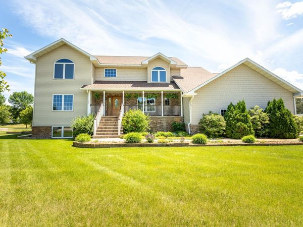 3021 Pinewood Lane NE, Alexandria, MN 56308