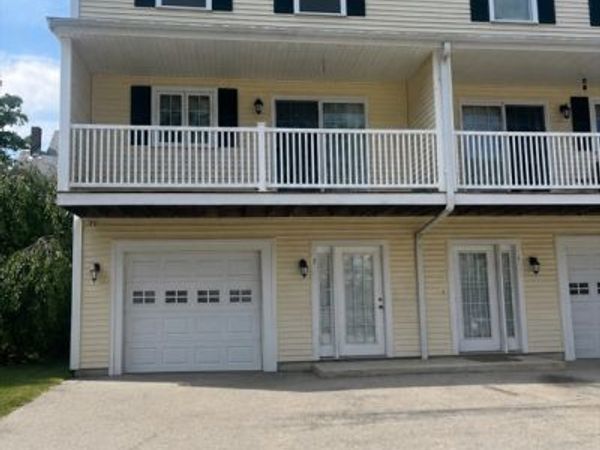 67 Princeton St, Unit 2, Chelmsford, MA 01863