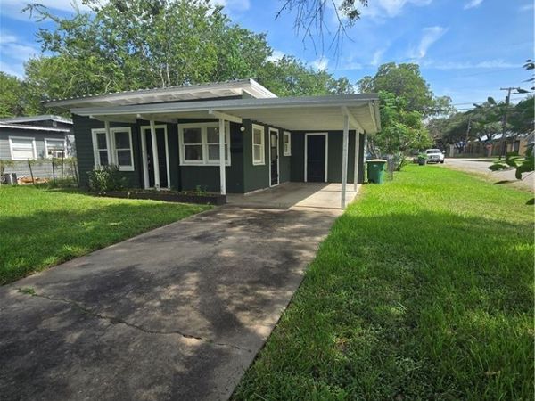 1501 E Rosebud Avenue , Victoria, TX 77901