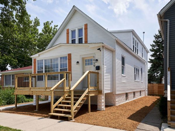 1039 W 97 Street, Chicago, IL 60643