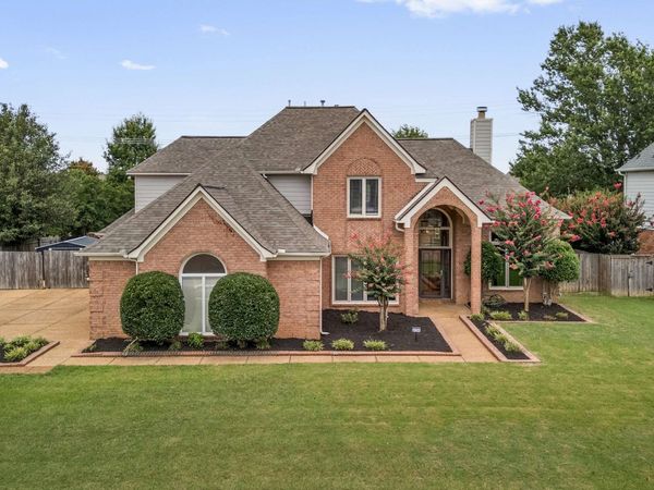 634 BROOKMERE DR, Collierville, TN 38017