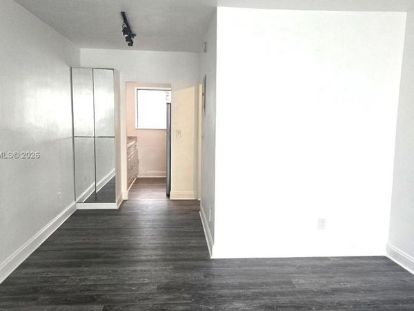 7720 Harding Ave, Unit 9, Miami Beach, FL 33141
