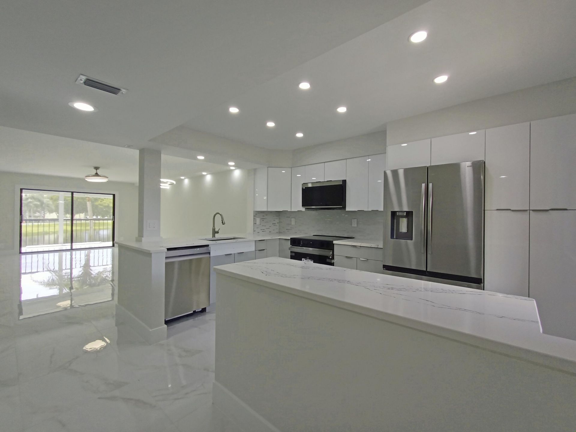 7280 Amberly Lane, Unit 207, Delray Beach, FL 33446 Photo