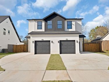 819 Stamps Avenue , Fort Worth, TX 76114
