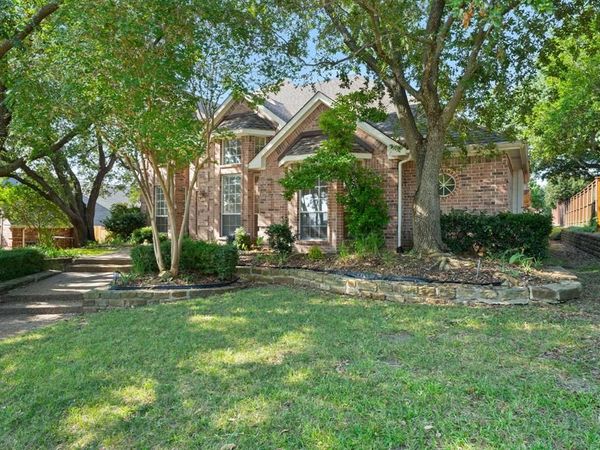 1718 Lake Bluff Drive, Garland, TX 75043
