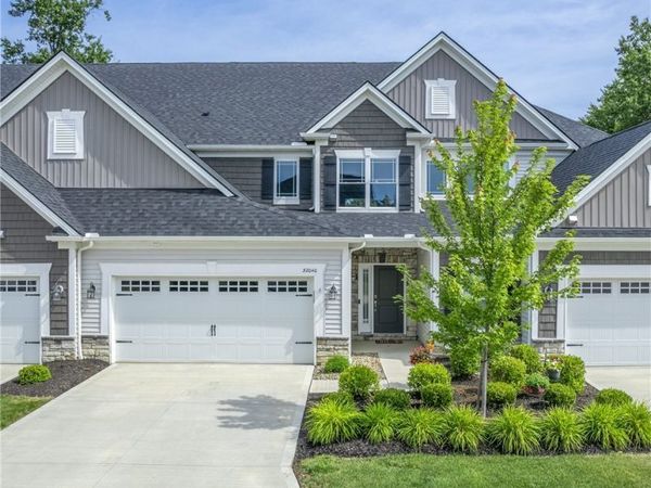 32040 Tuscan Lane, Avon Lake, OH 44012