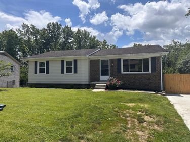 1304 Canonero Drive, Lexington, KY 40517