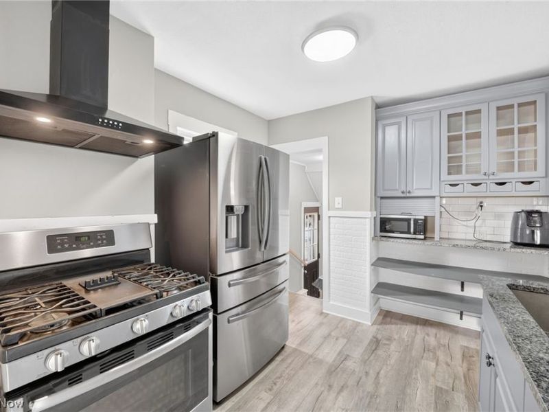 3554 W 129th Street , Cleveland, OH 44111 Photo 9