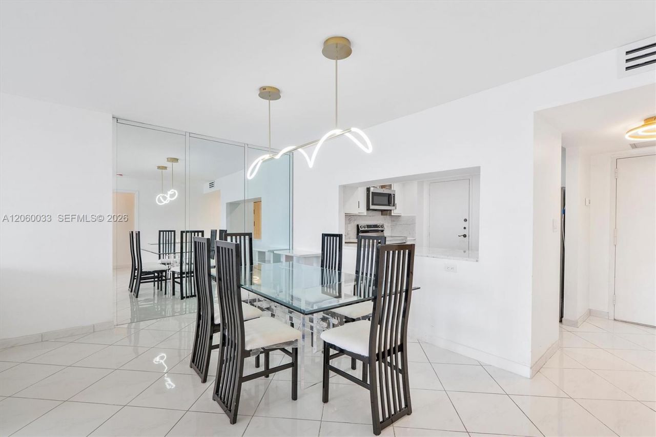 1865 S Ocean Dr, Unit 11J, Hallandale Beach, FL 33009 Photo