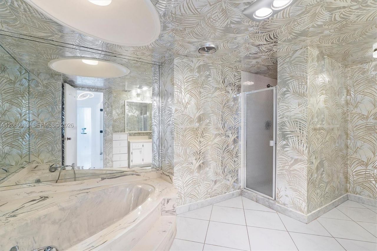 1865 S Ocean Dr, Unit 11J, Hallandale Beach, FL 33009 Photo