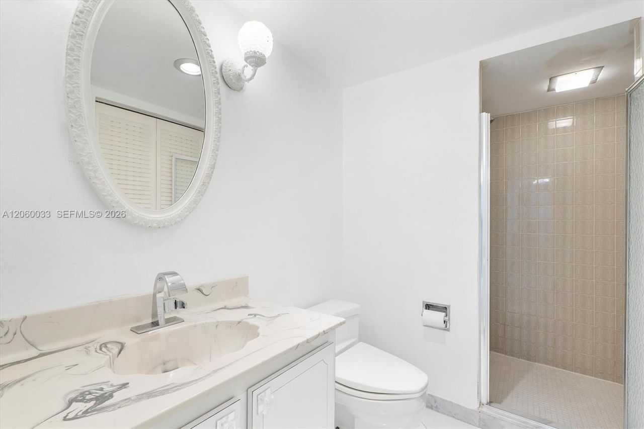 1865 S Ocean Dr, Unit 11J, Hallandale Beach, FL 33009 Photo