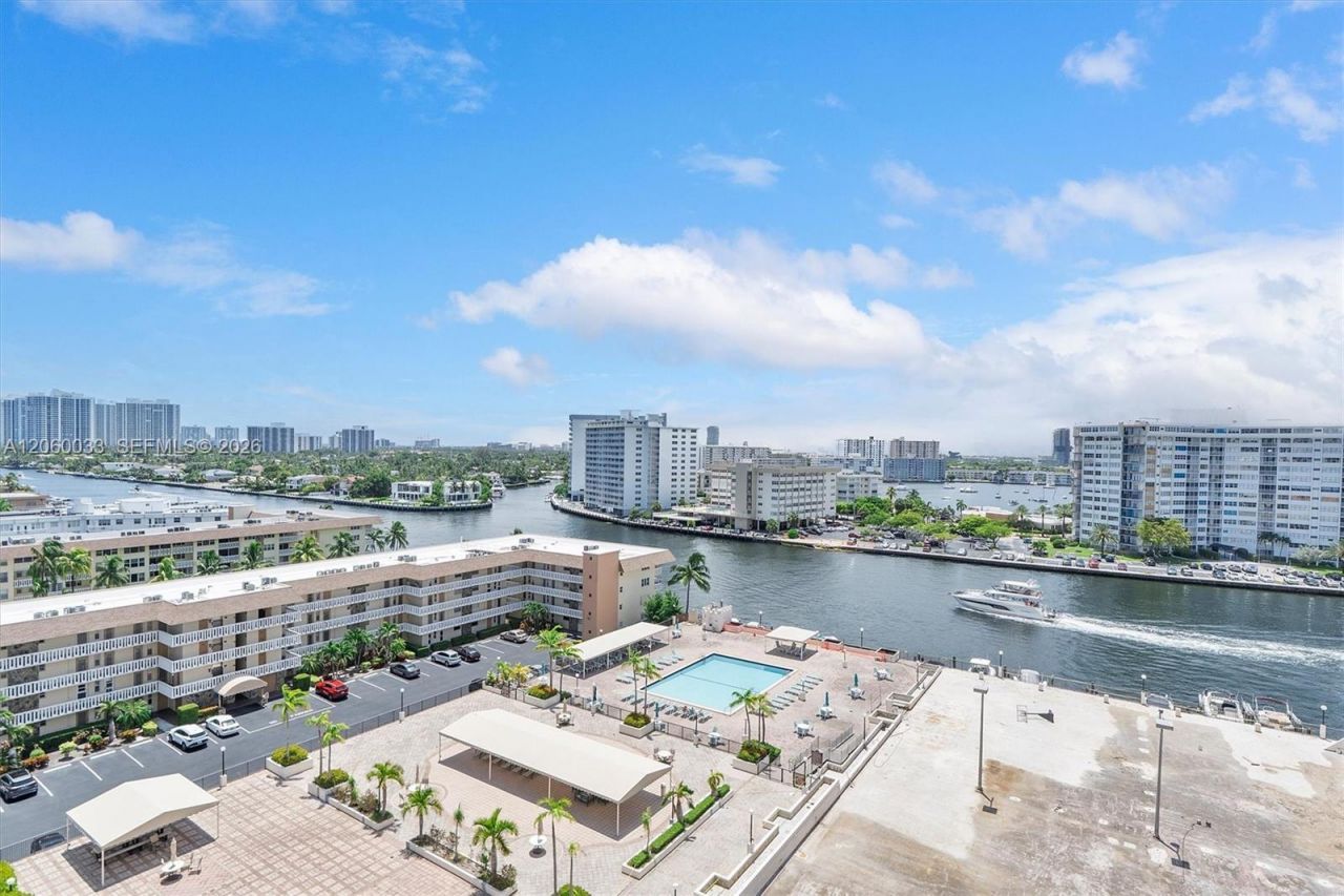 1865 S Ocean Dr, Unit 11J, Hallandale Beach, FL 33009 Photo
