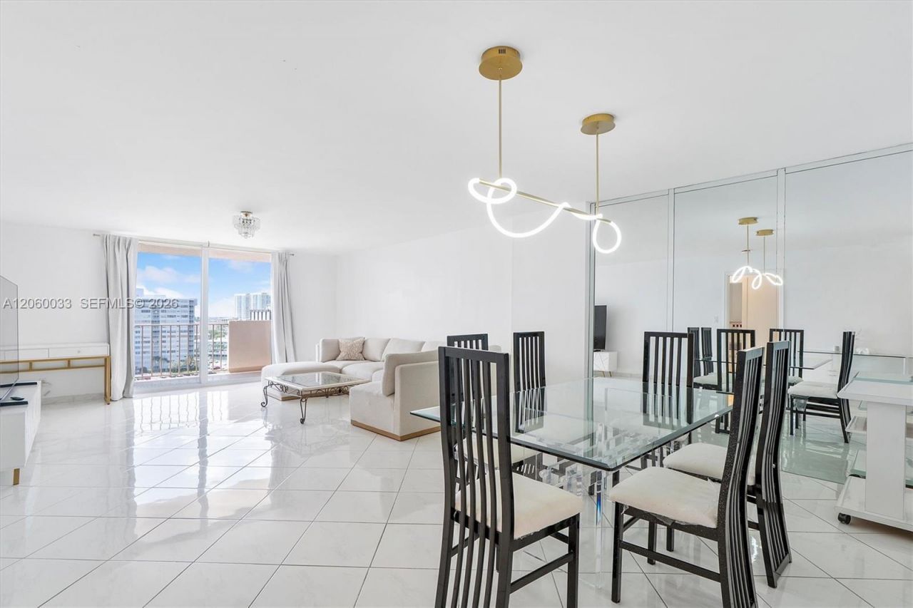 1865 S Ocean Dr, Unit 11J, Hallandale Beach, FL 33009 Photo