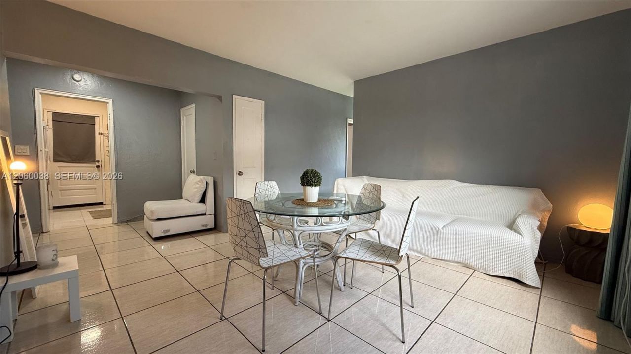 650 84th St, Unit 35, Miami Beach, FL 33141 Photo