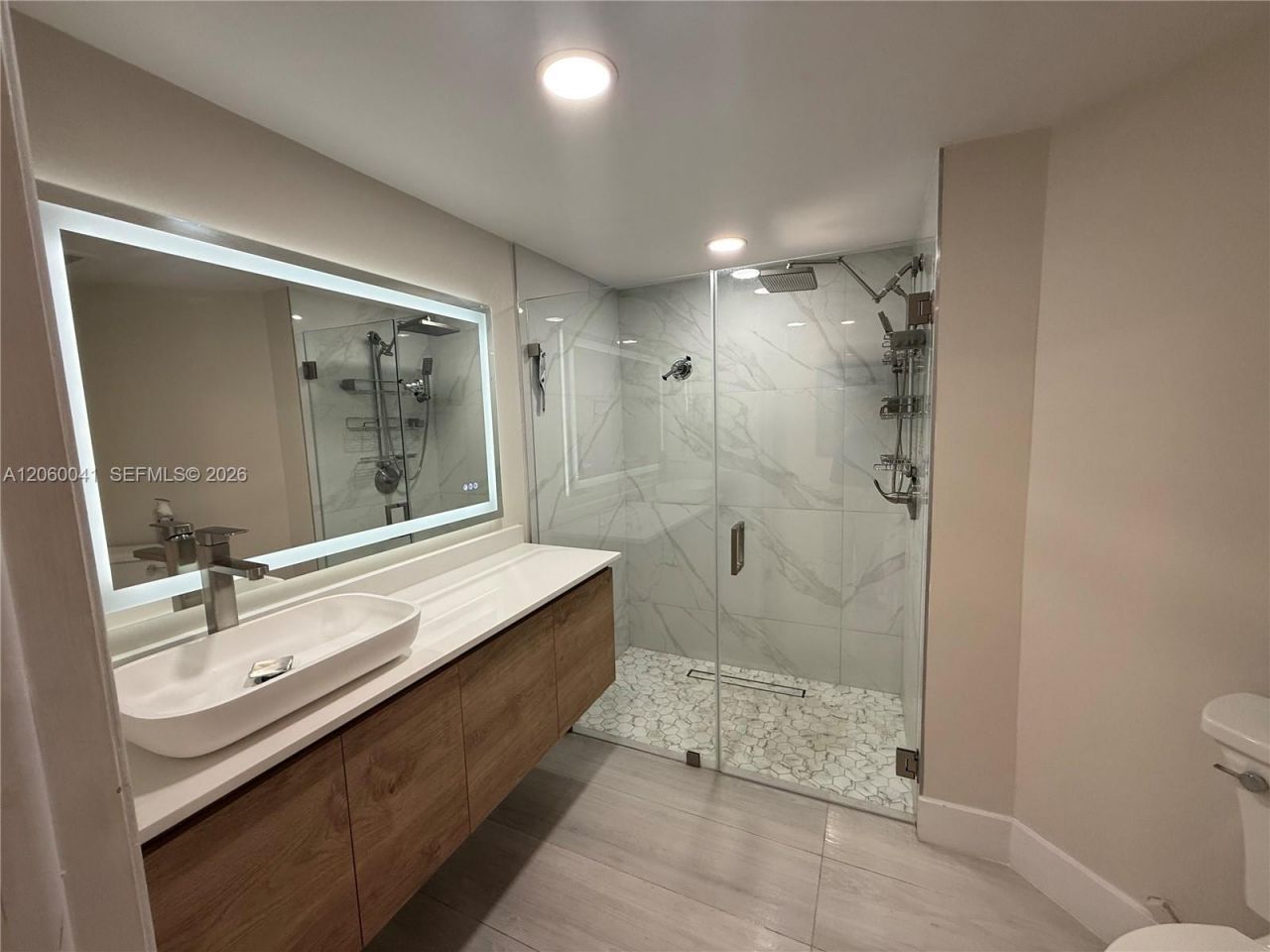 9405 Fontainebleau Blvd, Unit 113-22, Miami, FL 33172 Photo