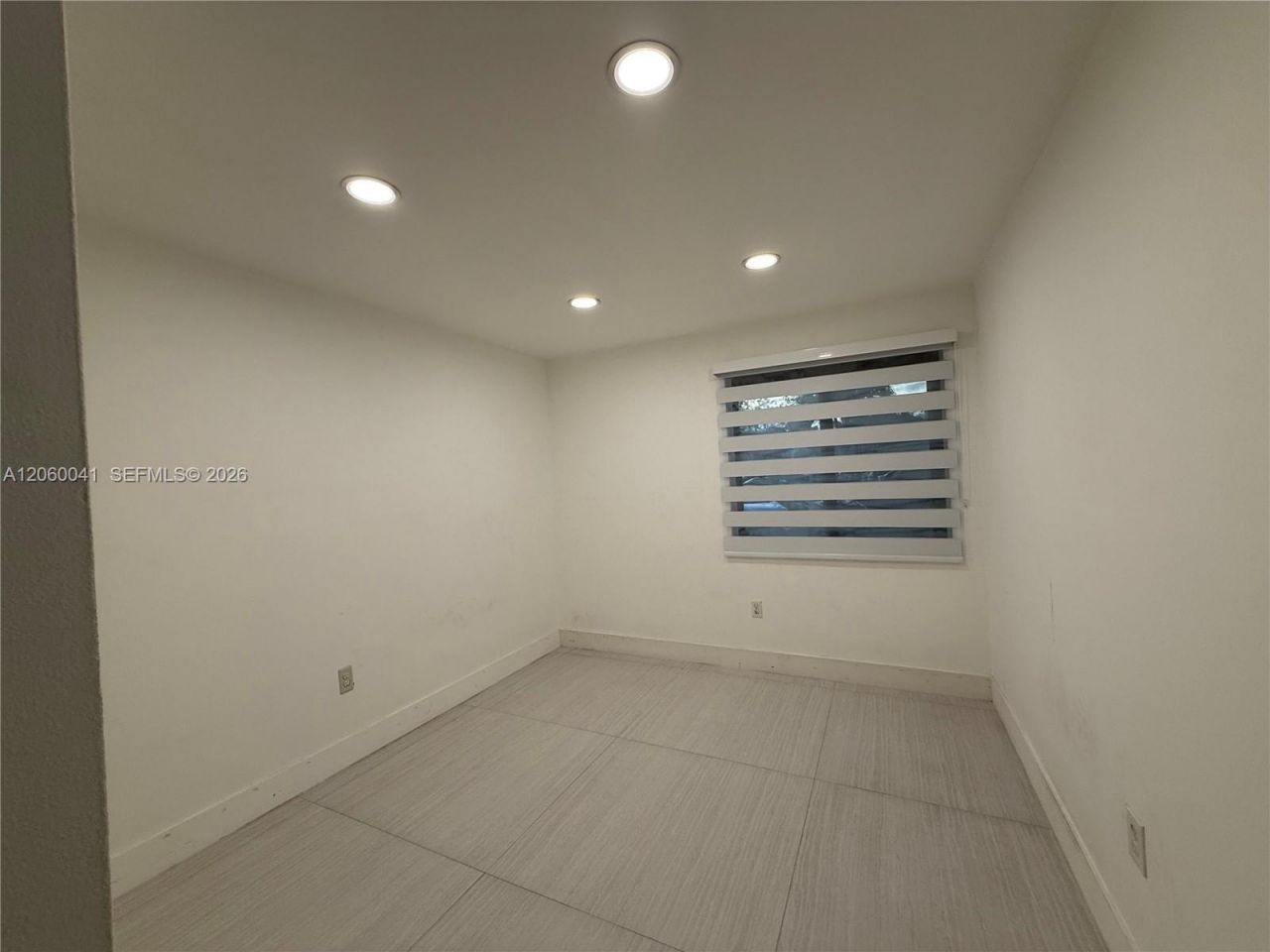 9405 Fontainebleau Blvd, Unit 113-22, Miami, FL 33172 Photo