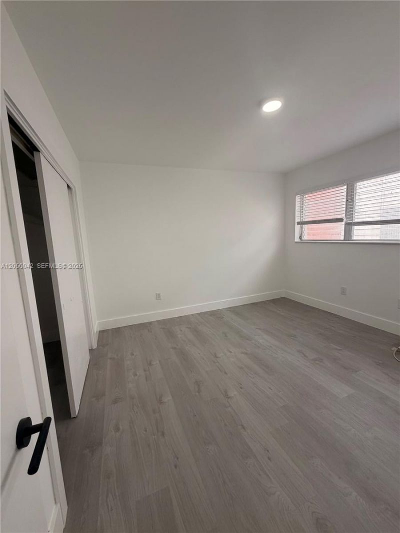 316 Surfside Blvd, Unit 1, Surfside, FL 33154 Photo