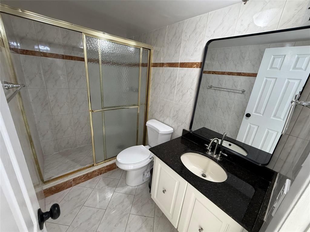 1833 S Ocean Drive, Unit 808, Hallandale Beach, FL 33009 Photo
