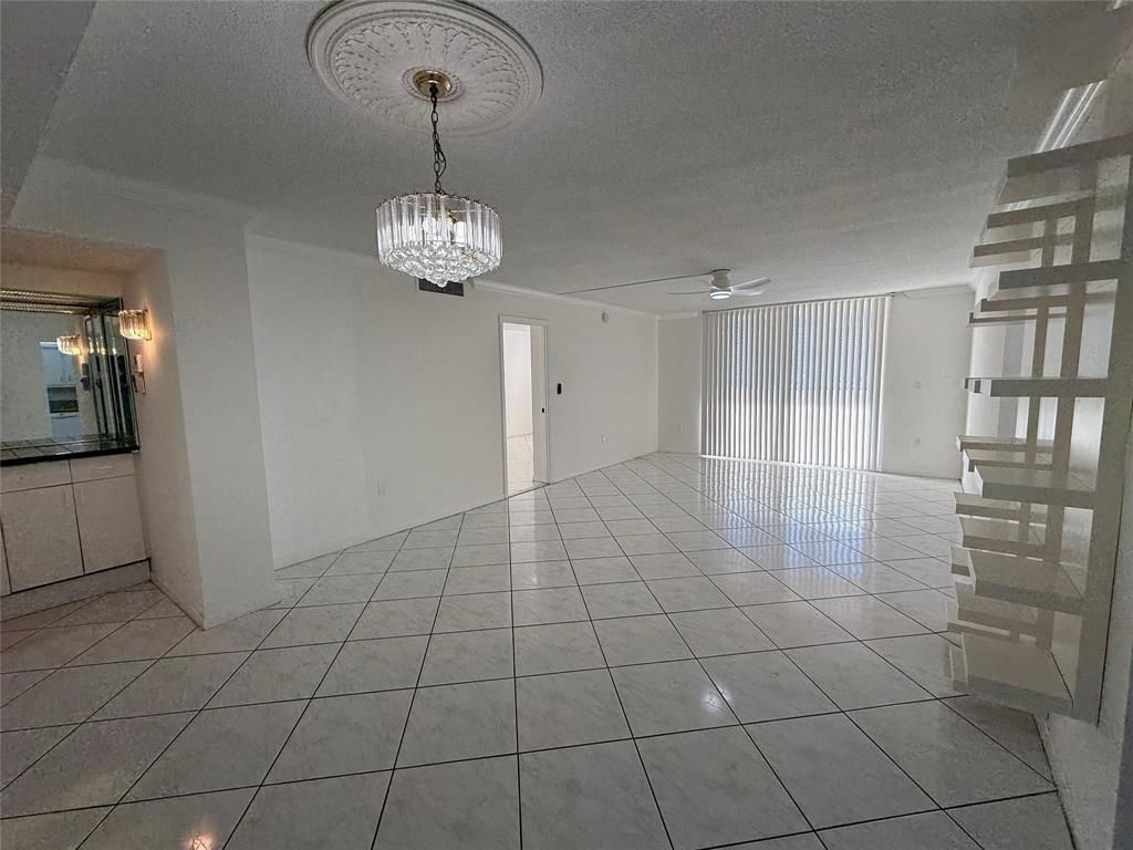 1833 S Ocean Drive, Unit 808, Hallandale Beach, FL 33009 Photo