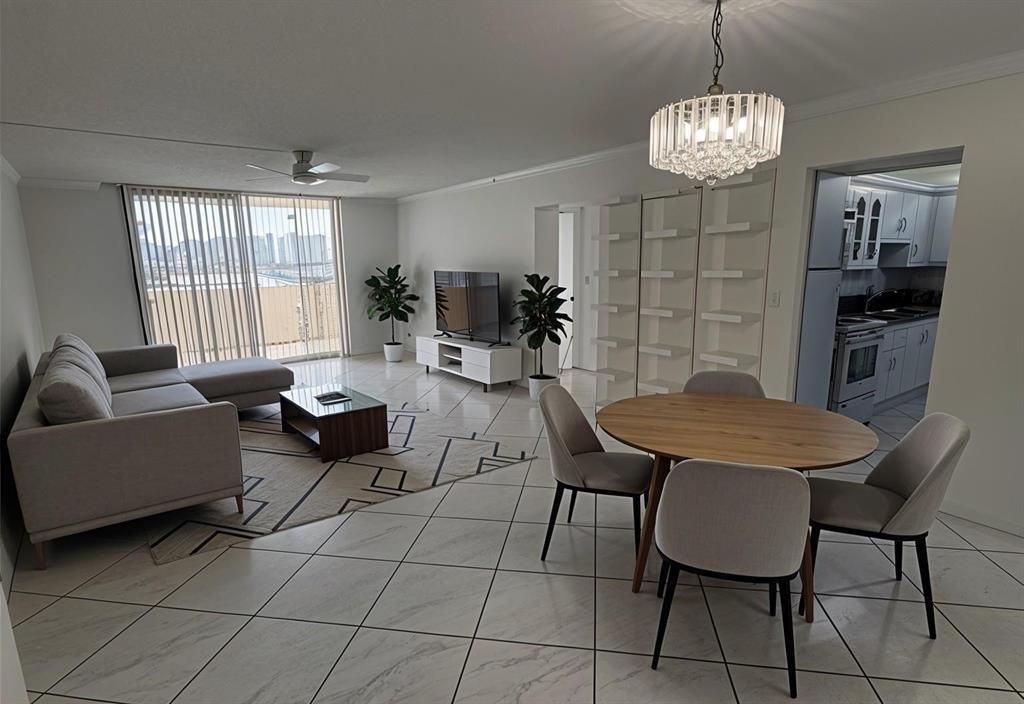 1833 S Ocean Drive, Unit 808, Hallandale Beach, FL 33009 Photo