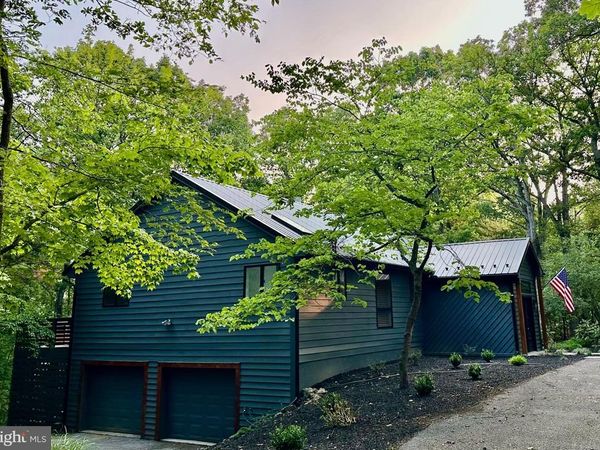 228 RISING SUN ROAD, HEDGESVILLE, WV 25427