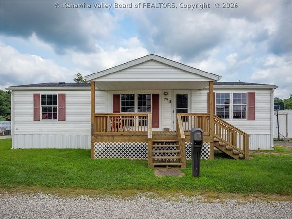 713 High Street, St Albans, WV 25177